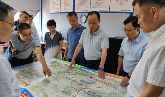 贺州：副市长刘洪军调研气象观测站建设工作